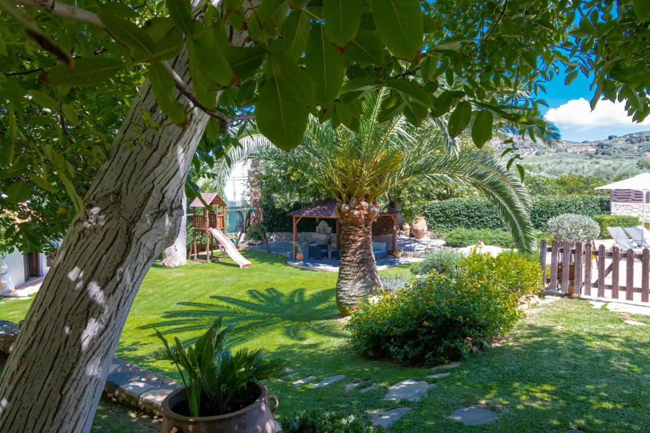 Alia Stone Villa-Ideal For Families-Heated Pool Nohia Dış mekan fotoğraf