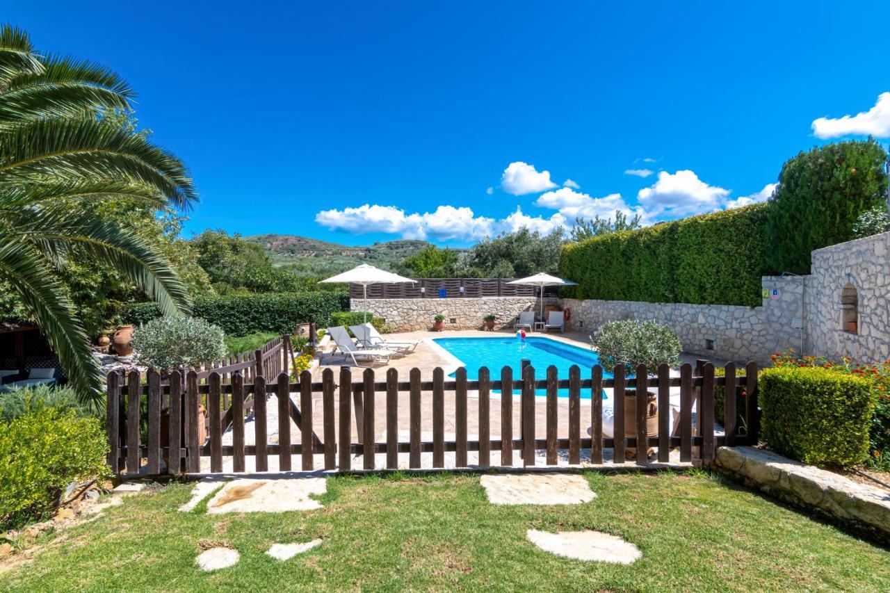 Alia Stone Villa-Ideal For Families-Heated Pool Nohia Dış mekan fotoğraf