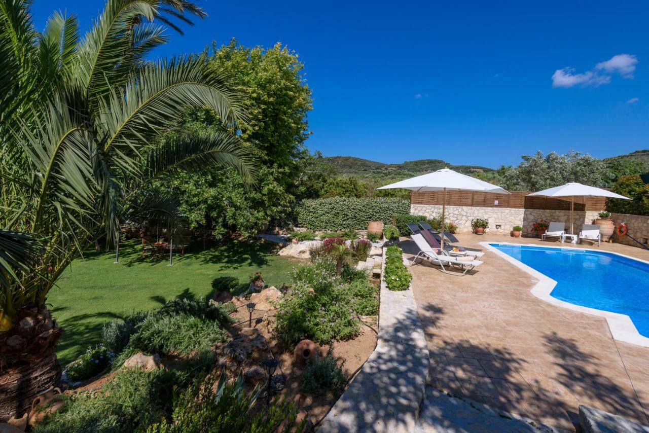 Alia Stone Villa-Ideal For Families-Heated Pool Nohia Dış mekan fotoğraf