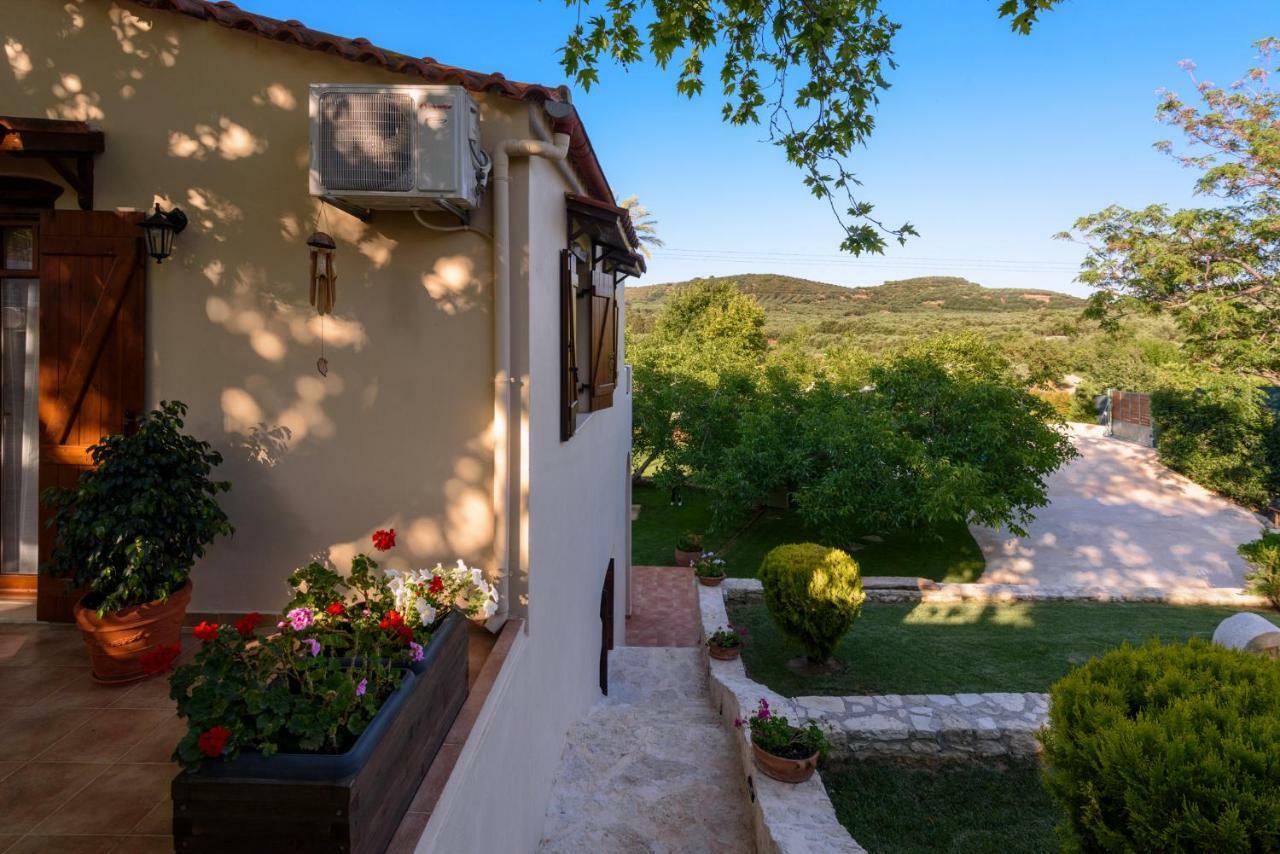Alia Stone Villa-Ideal For Families-Heated Pool Nohia Dış mekan fotoğraf